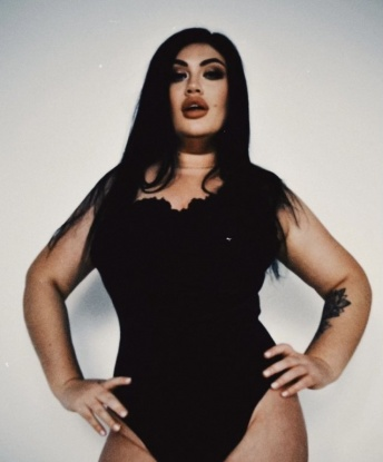 Мой опыт позволяет мне создавать незабываемые моменты нашей встречи. Ты можешь рассчитывать на мое внимание, я слушательница и понимательница. Мы сможем провести время, полное страсти и удовольствия. Фото соответствуют действительности, восхитительная фигура и красивое лицо. У меня много возможностей для твоего удовлетворения и наслаждения. Мои клиенты оставляют самые лестные отзывы о наших встречах, и я уверена, что ты останешься доволен. Жду тебя в Москве! 💋🌹 6019, 30 лет